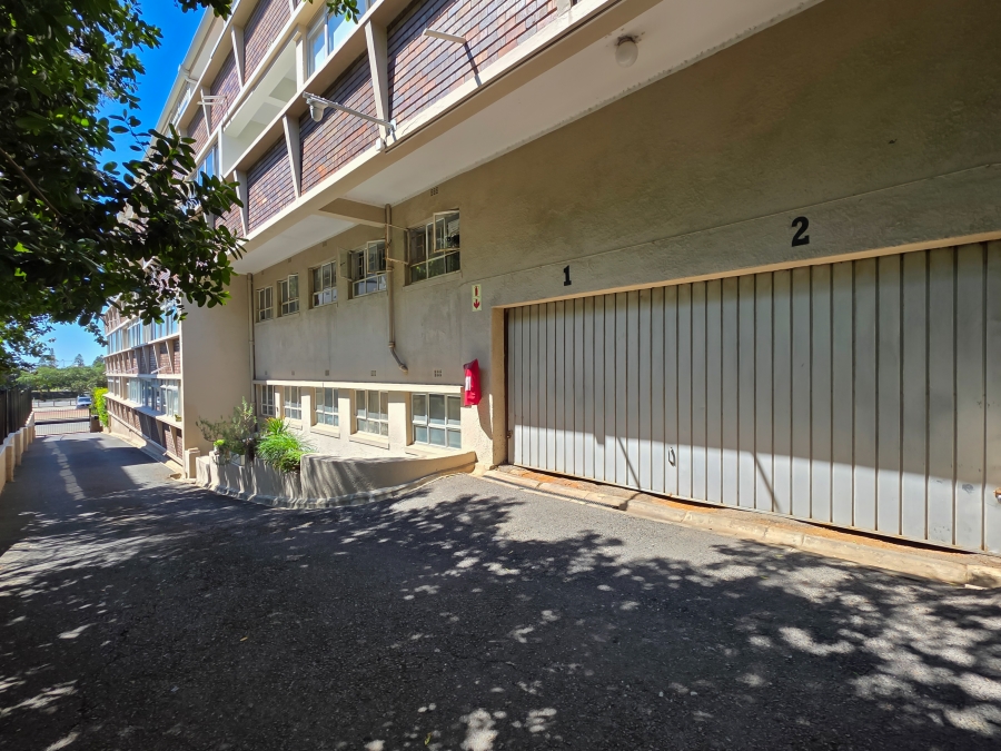 2 Bedroom Property for Sale in Green Point Western Cape